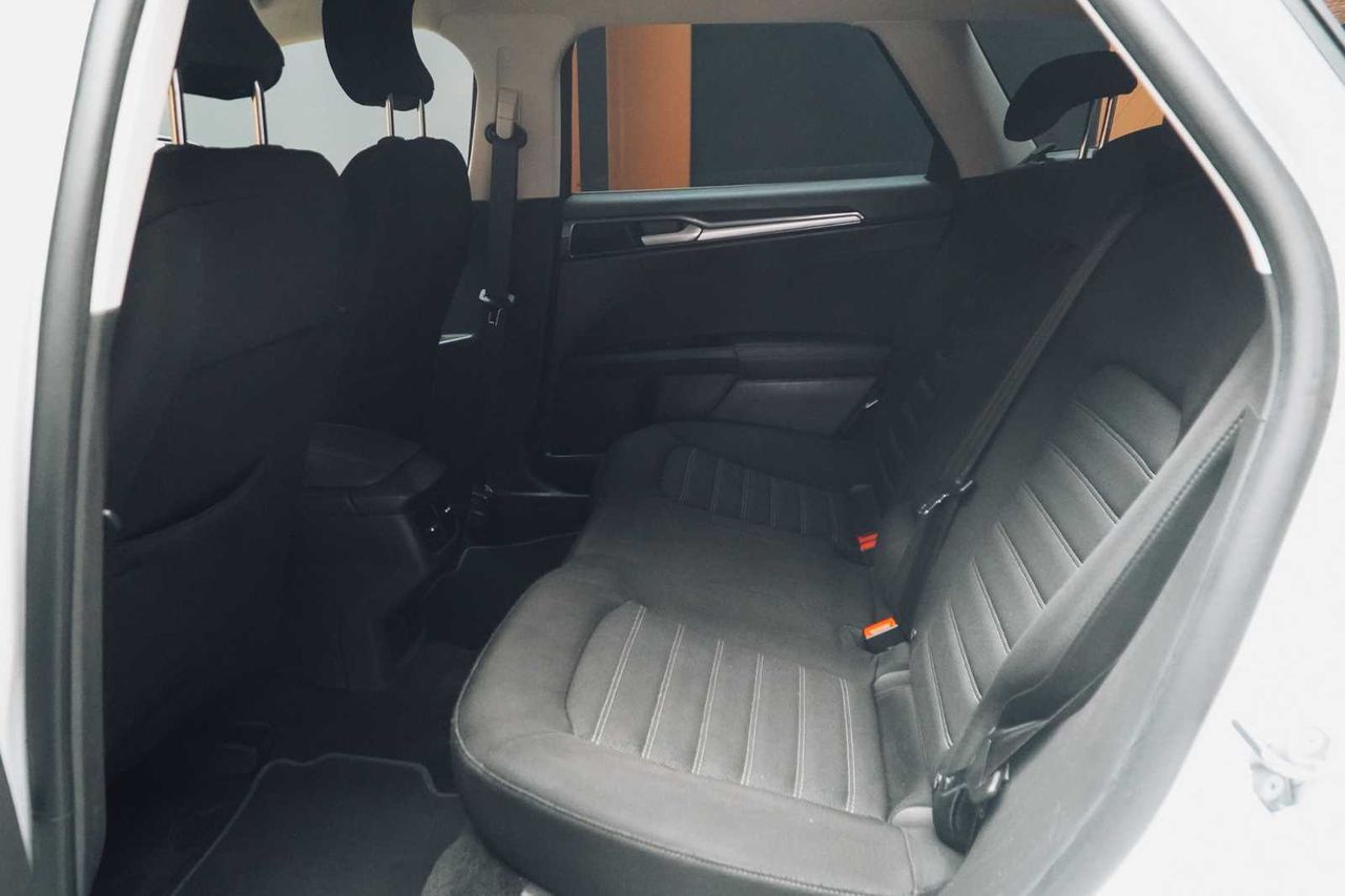 Ford Mondeo 2.0 ecoblue trend sportbreak  - Foto 18