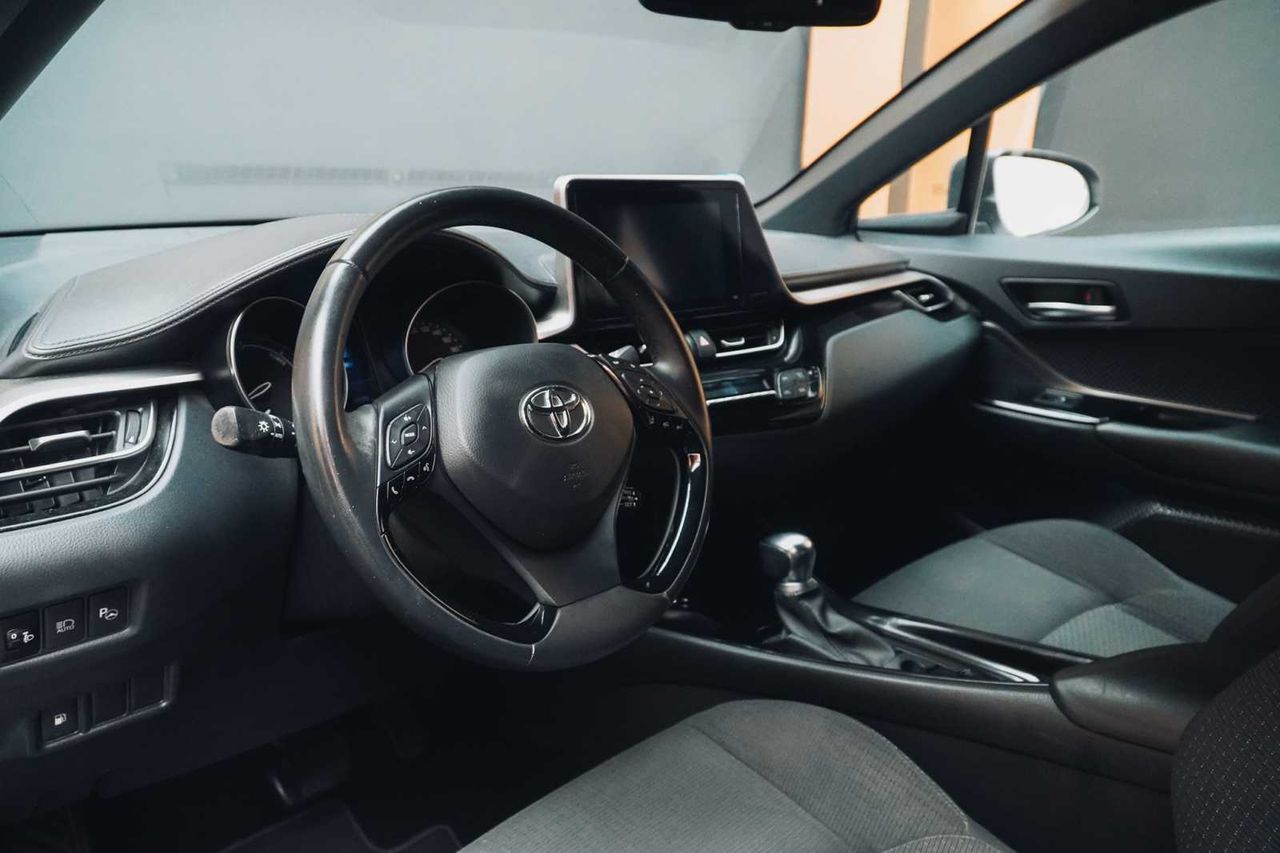 Toyota C-HR todoterreno 1.8 125h advance (cx)  - Foto 23