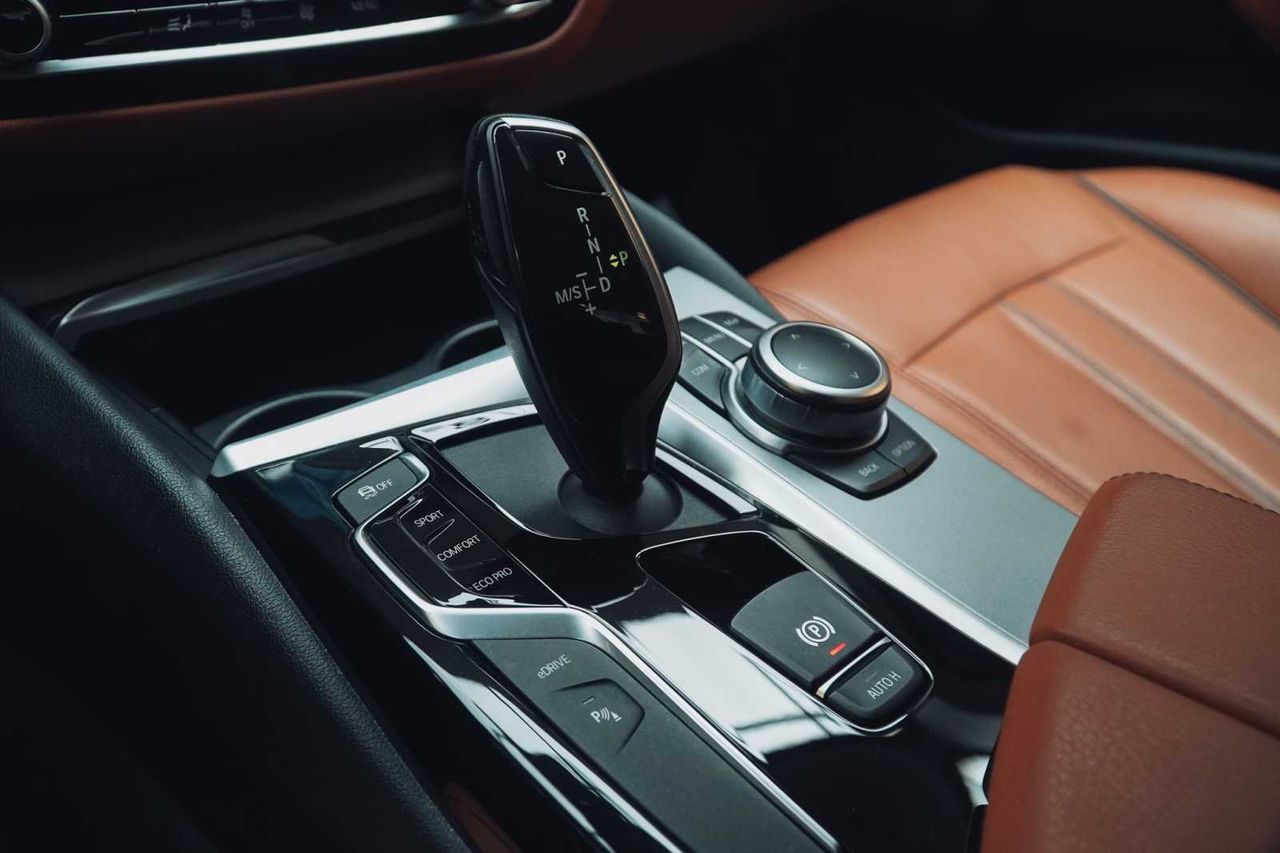 BMW Serie 5 530e iperformance  - Foto 17