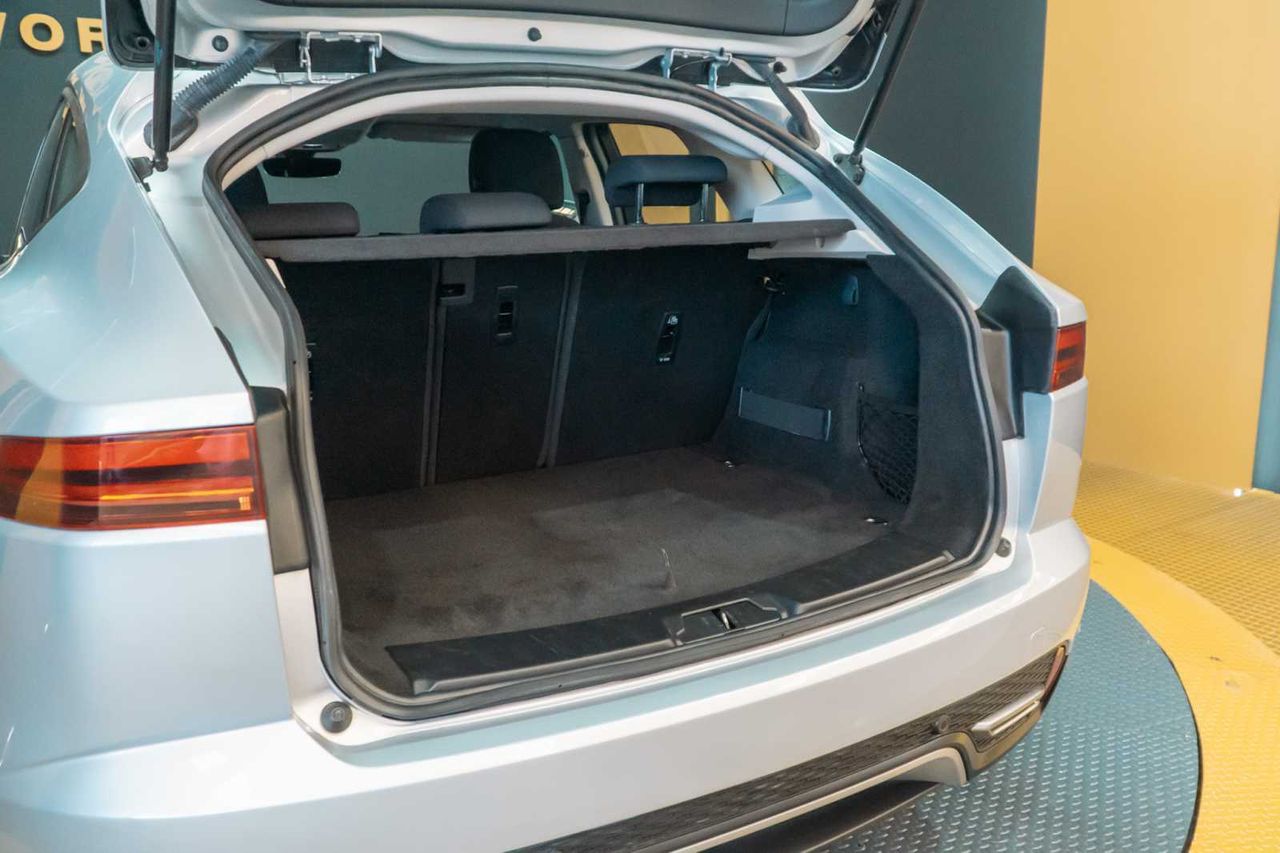 Jaguar E-Pace 2.0 120kw 4wd auto  - Foto 13