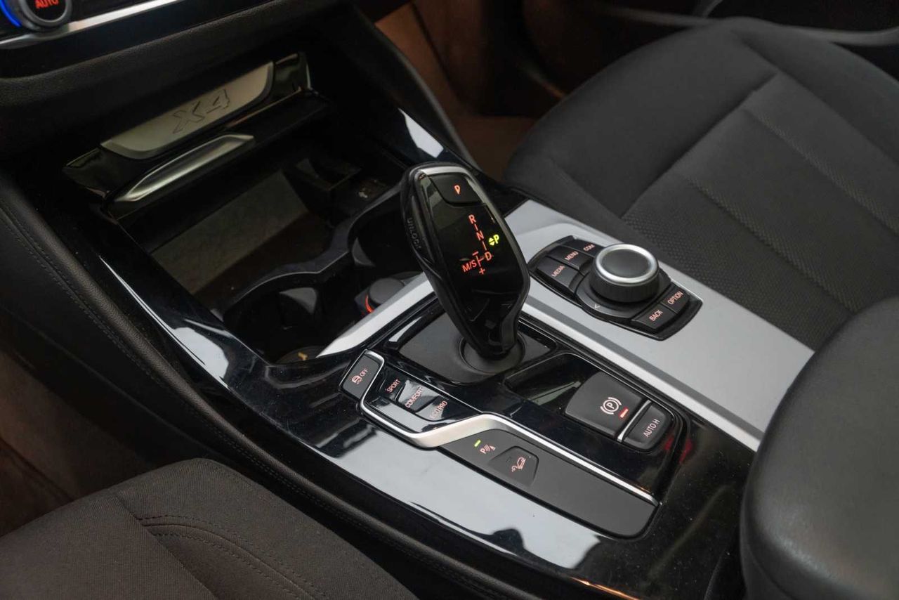BMW X4 xdrive25d  - Foto 16