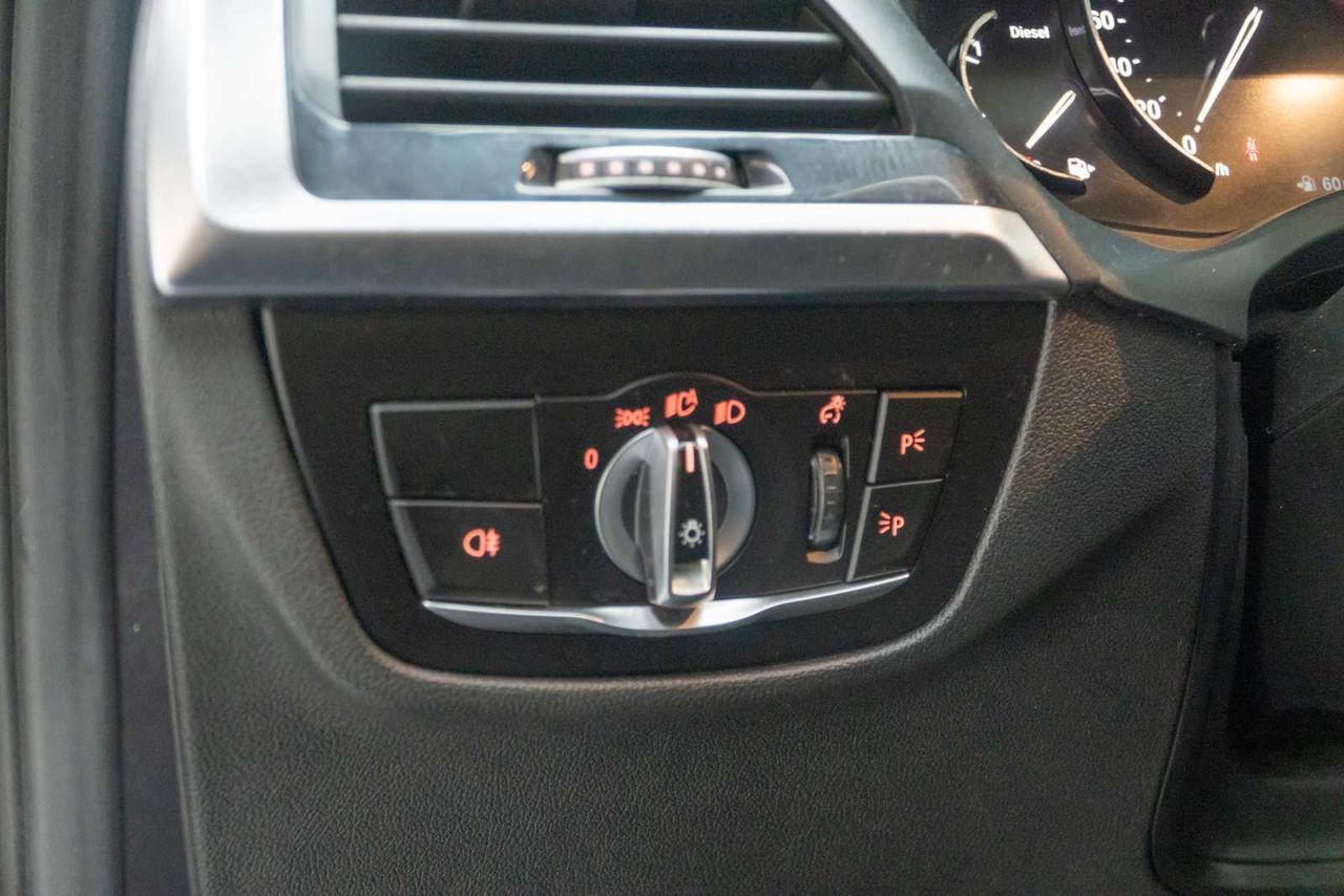 BMW X4 xdrive25d  - Foto 18