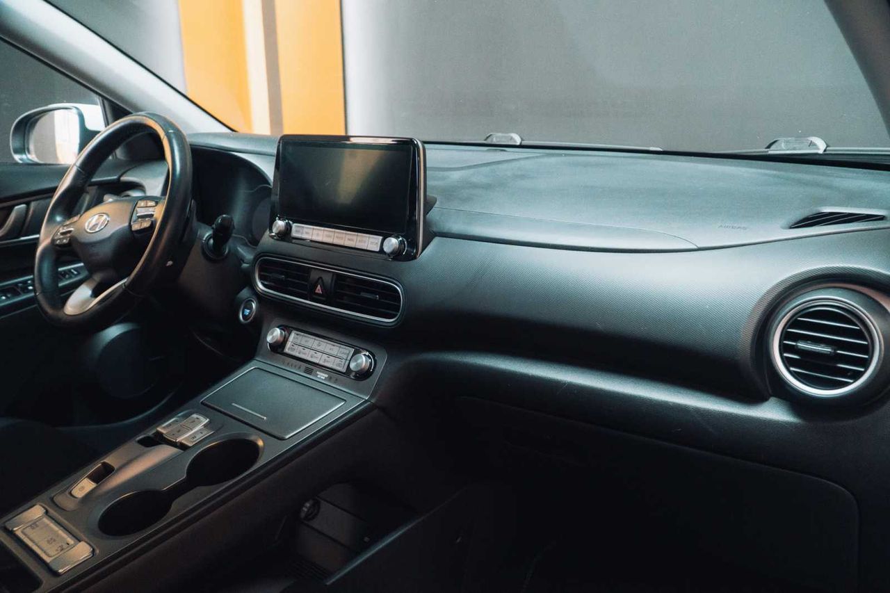 Hyundai Kona 150kw ev 72kw tecno  - Foto 26