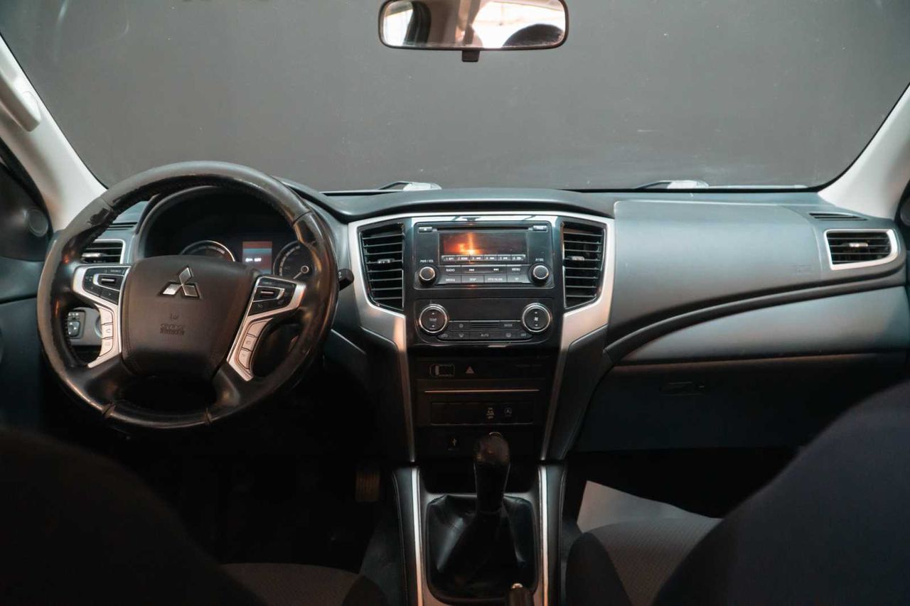 Mitsubishi L200 d/c 220 di-d m-pro  - Foto 21