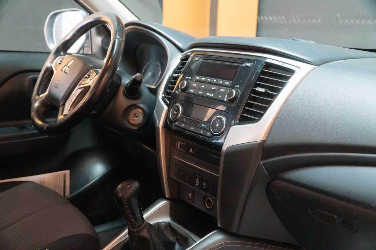 Mitsubishi L200 d/c 220 di-d m-pro  - Foto 24