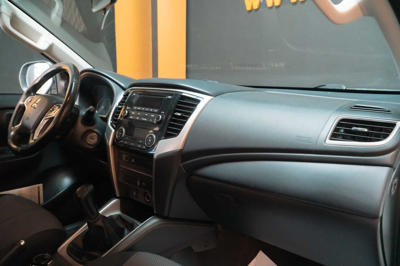 Mitsubishi L200 d/c 220 di-d m-pro  - Foto 24