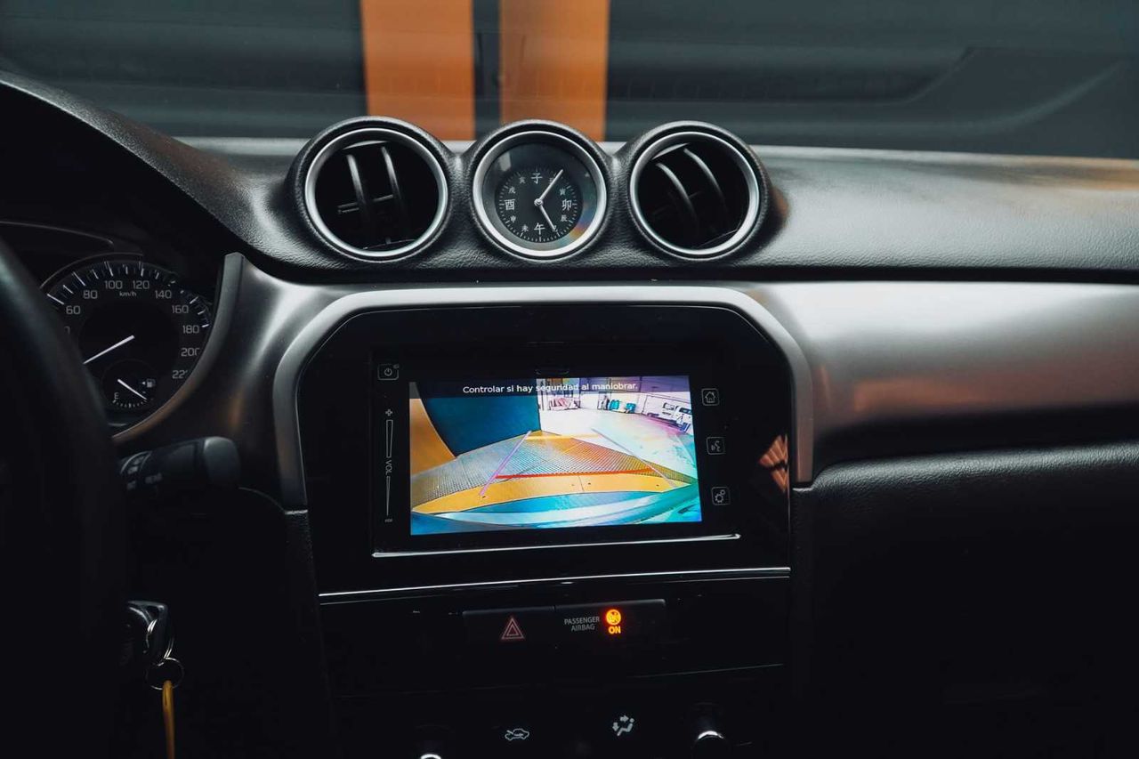 Suzuki Vitara 1.4 gas 129cv gle 2wd - 2023  - Foto 14