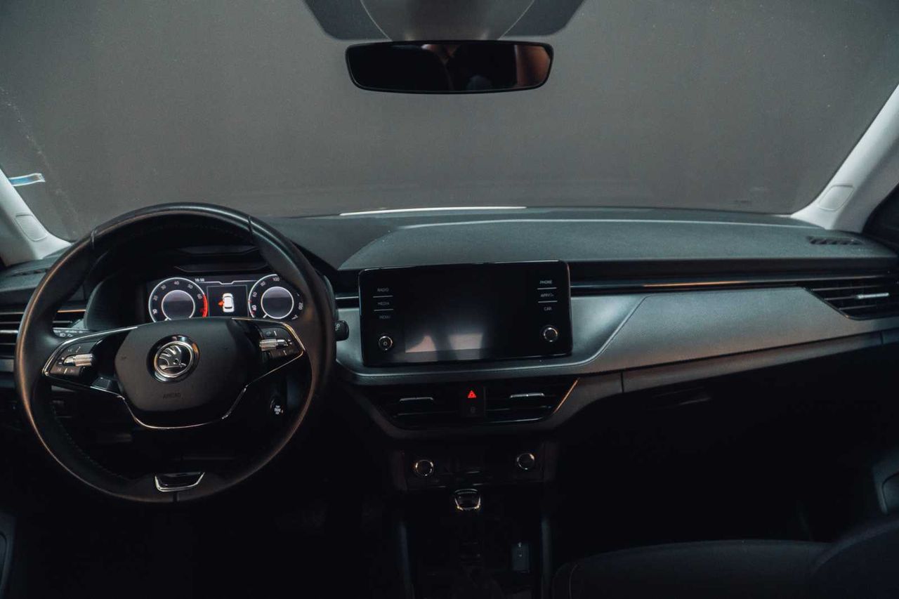 Skoda Kamiq 1.0 tsi 81kw (110cv) dsg ambition (cx)  - Foto 23