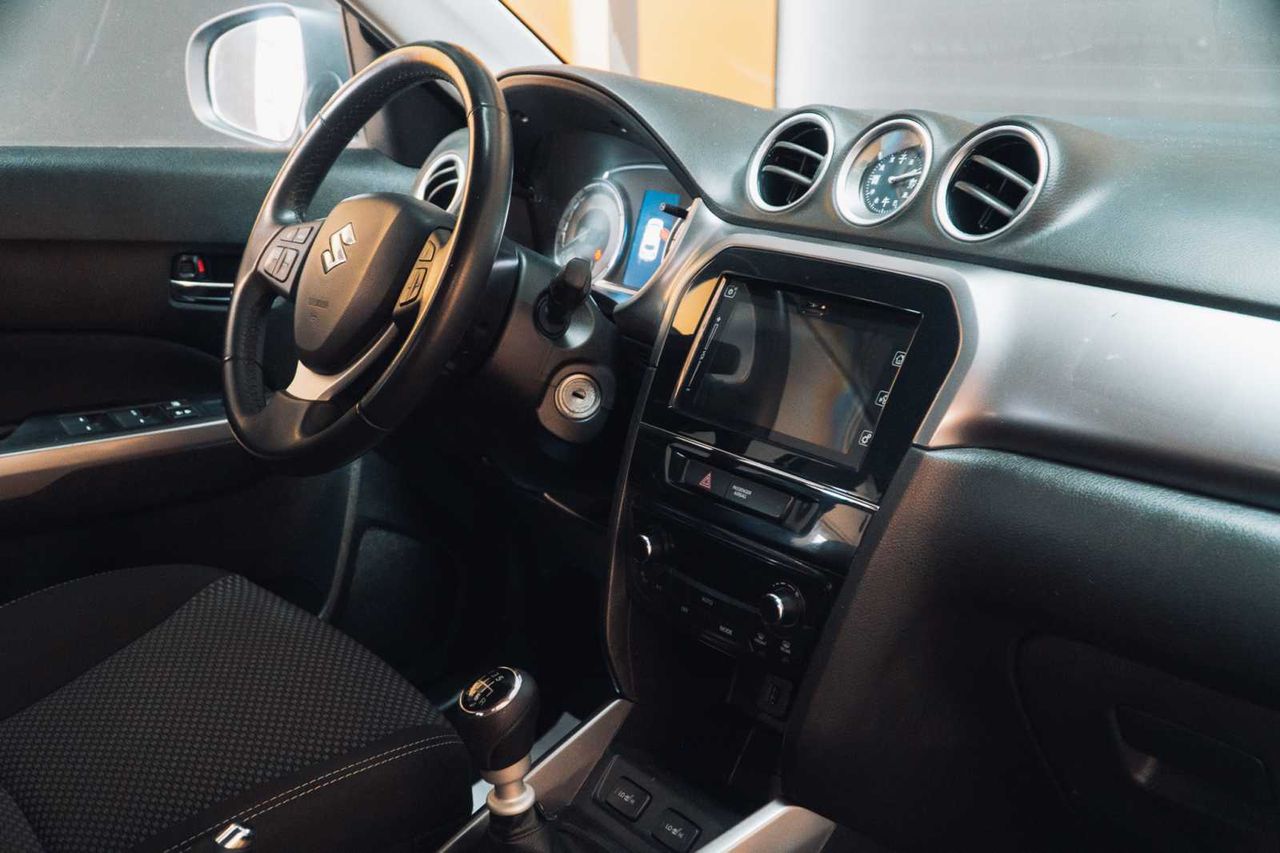 Suzuki Vitara sz  1.4 gas 129cv - 2022  - Foto 16