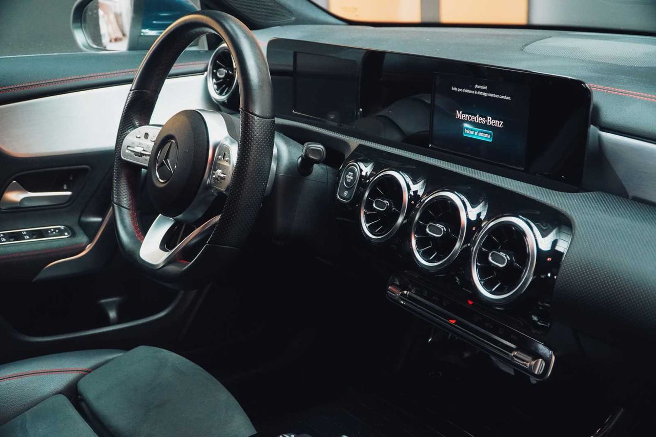 Mercedes CLA 200 d amg line 150cv at8 e6d  - Foto 26