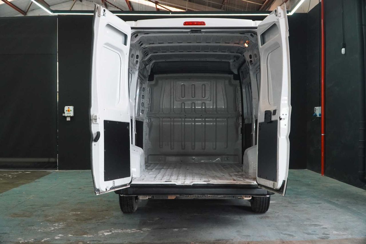 Citroën Jumper bluehdi 103kw (140cv) furgón 35l2h2  - Foto 9