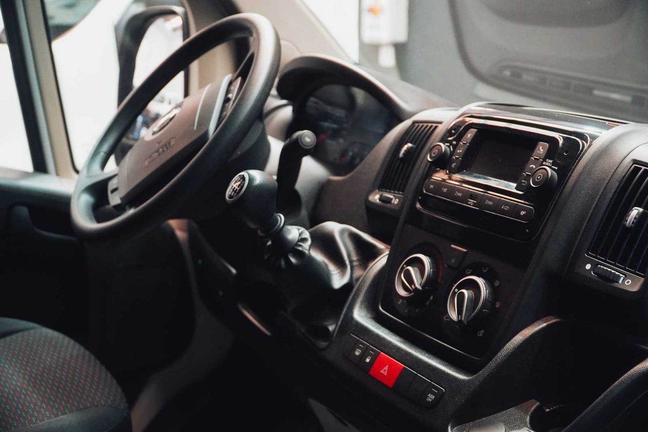 Opel Movano furgón base lig  - Foto 18