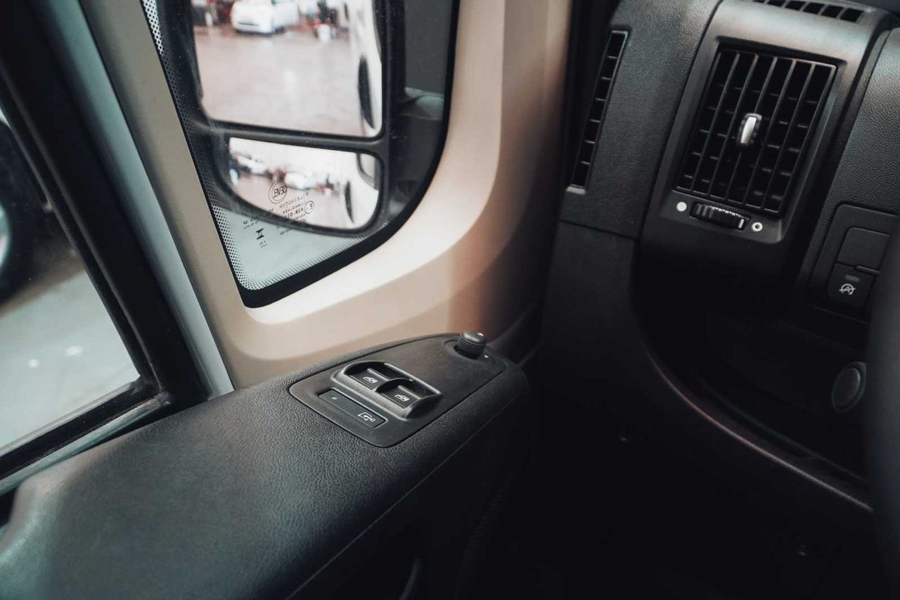 Opel Movano furgón base lig  - Foto 15