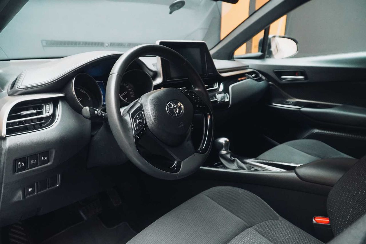 Toyota C-HR todoterreno 1.8 125h advance (cx)  - Foto 17