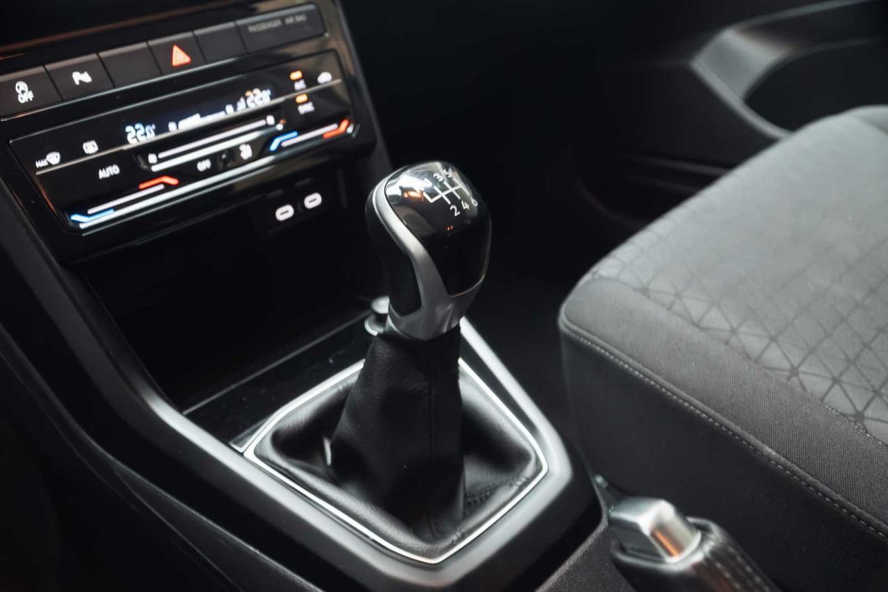 Volkswagen T-Cross Advance 1.0 TSI 81kW (110CV) - Foto 17