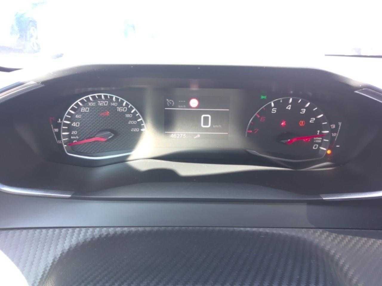 peugeot 208 2022 / foto grande (3)