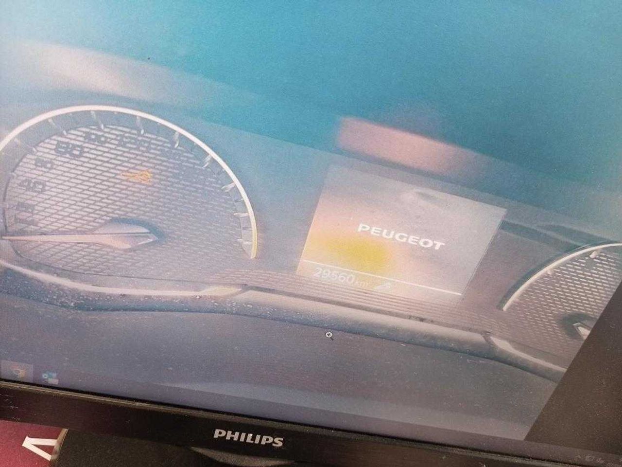 peugeot 208 2023 / foto grande (3)