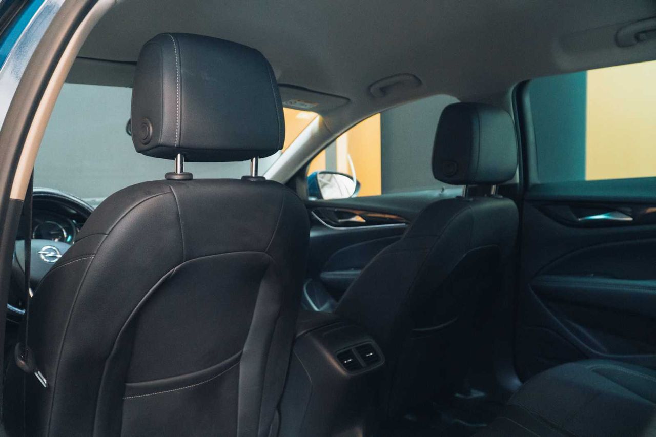 Opel Insignia  ST 1.6 CDTi 100kW Turbo D Innovation Aut  - Foto 18