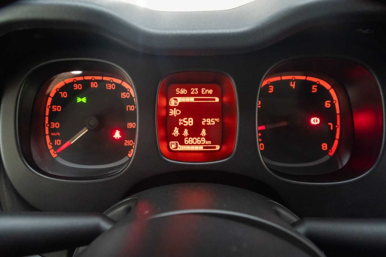 Fiat Panda Panda Hybrid 1.0 51kw (70CV) - Foto 17