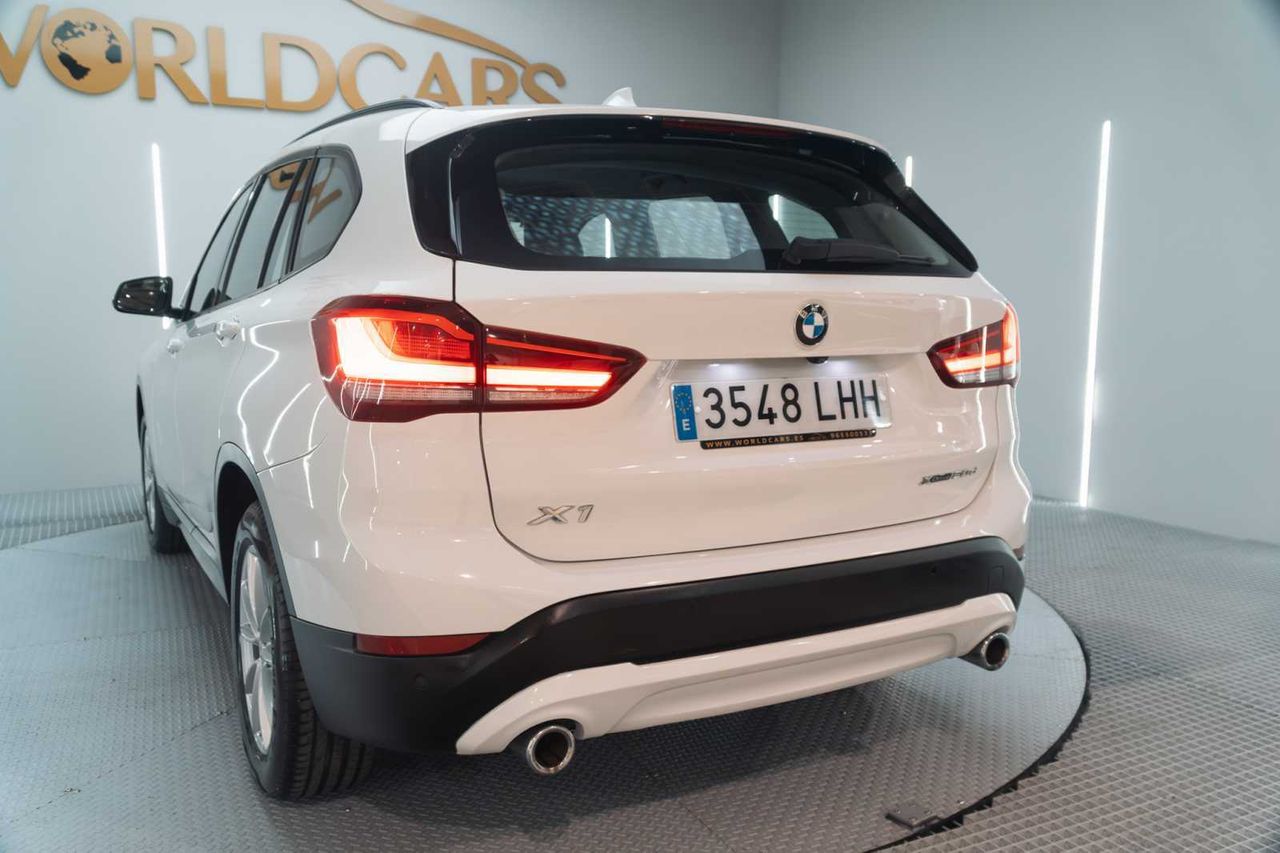 BMW X1 xDrive20dA - Foto 13