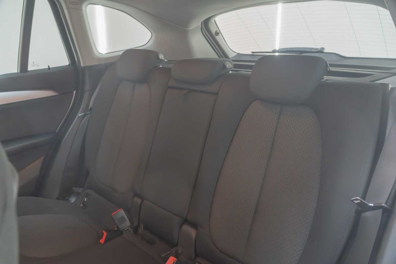 BMW X1 xDrive20dA - Foto 25