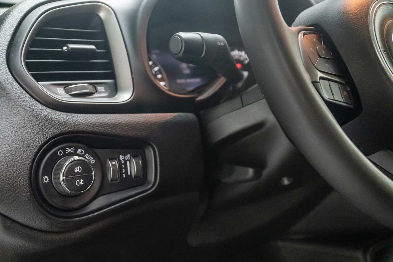 Jeep Renegade Limited 1.0G 88kW (120CV) 4x2  - Foto 18