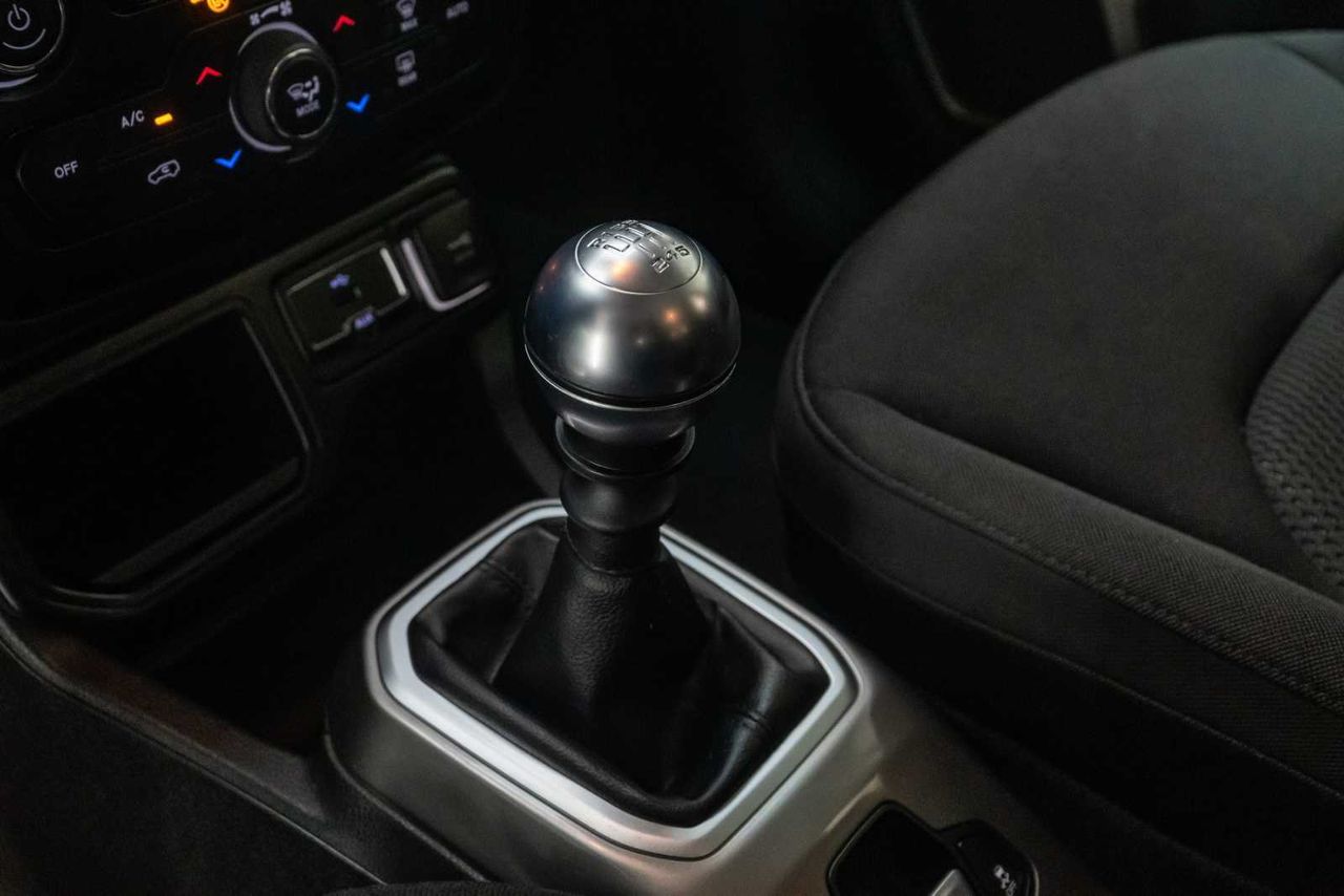 Jeep Renegade Limited 1.0G 88kW (120CV) 4x2  - Foto 16