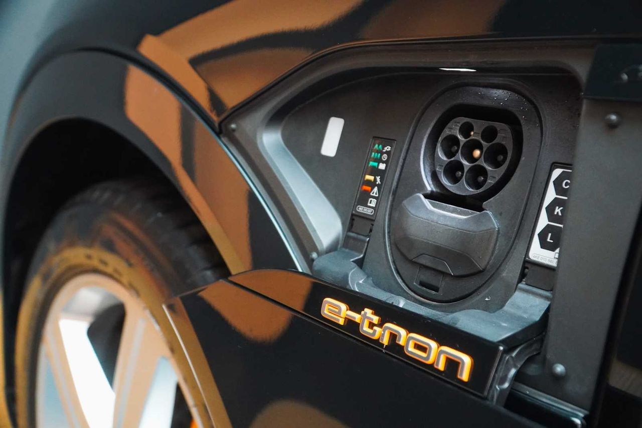 Audi e-tron 55 quattro  - Foto 8
