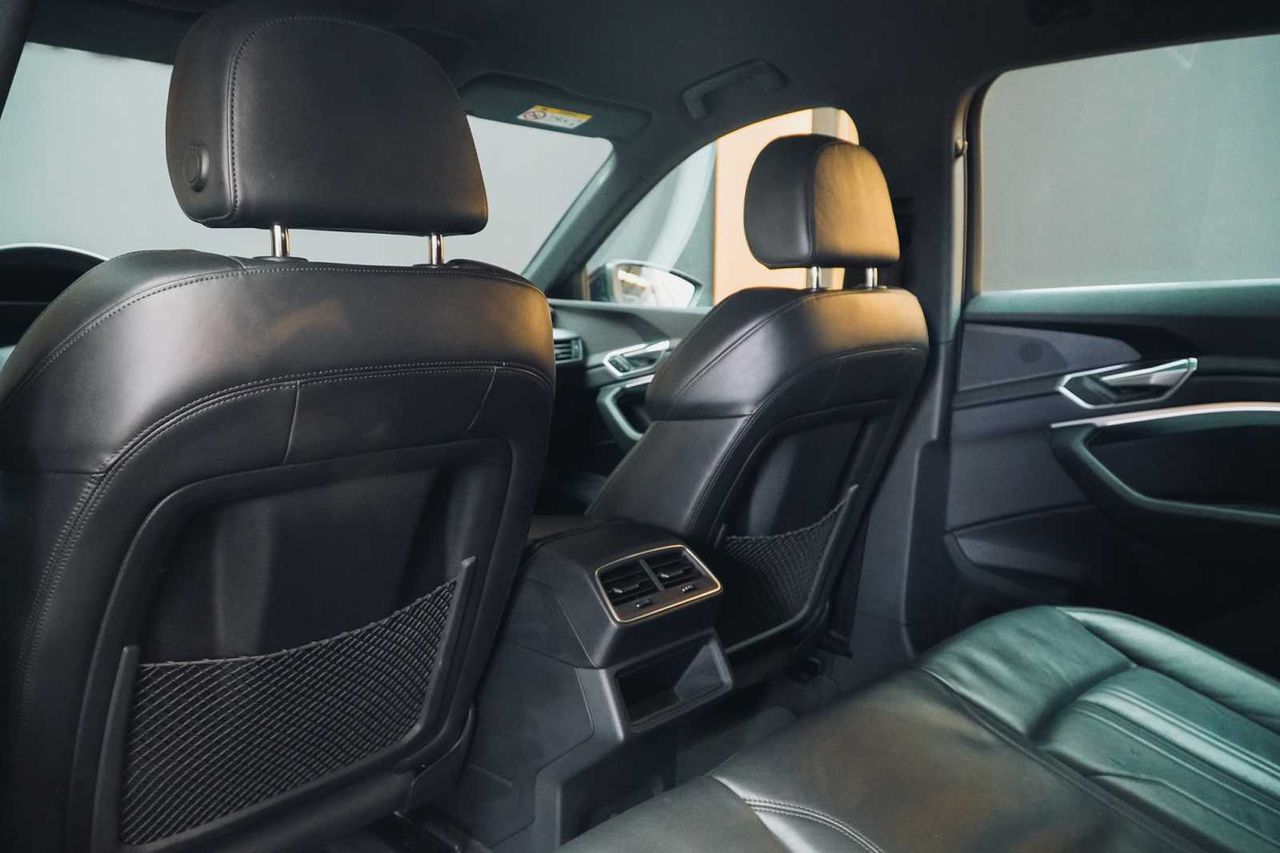 Audi e-tron 55 quattro  - Foto 18