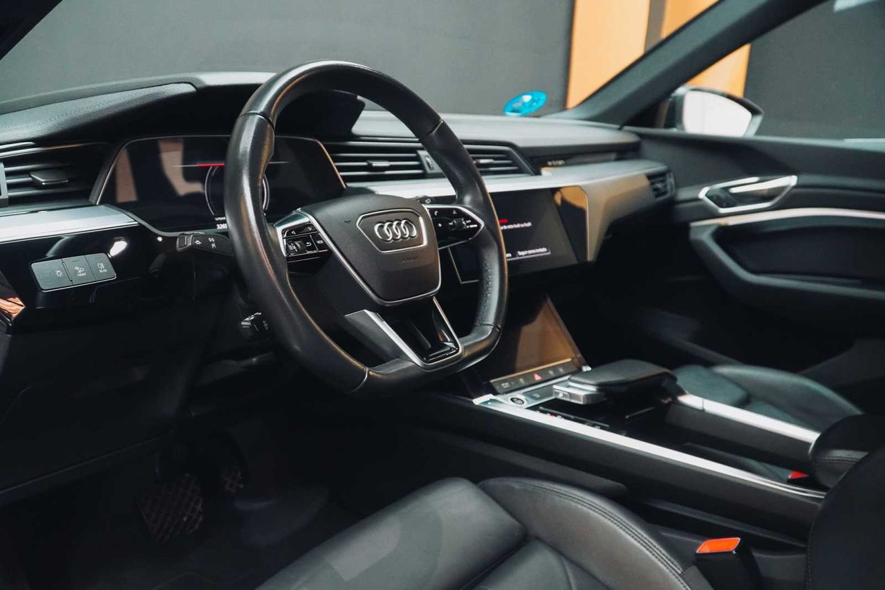Audi e-tron 55 quattro  - Foto 23