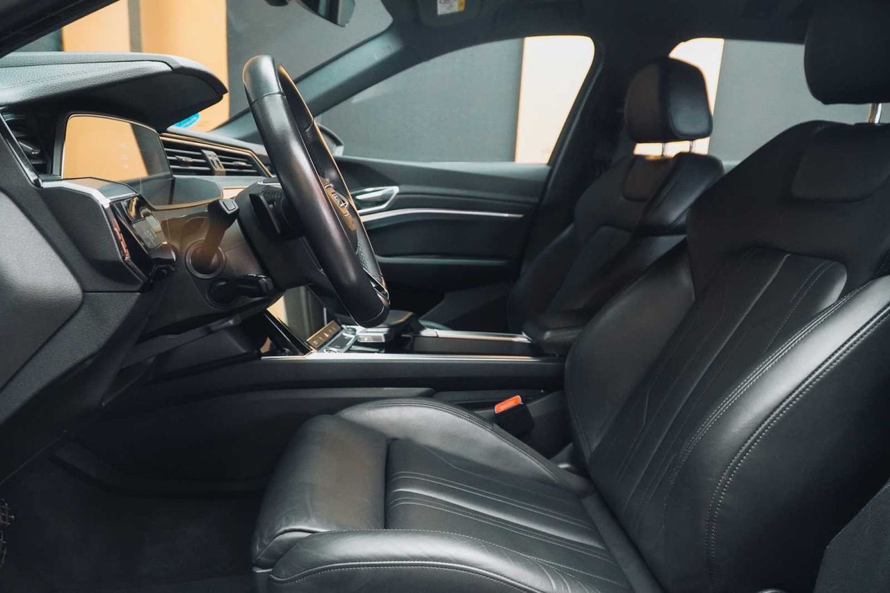 Audi e-tron 55 quattro  - Foto 17