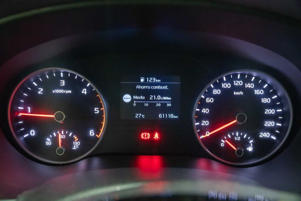 Kia Sportage 1.6 MHEV Drive Plus 100kW (136CV) 4x2  - Foto 14