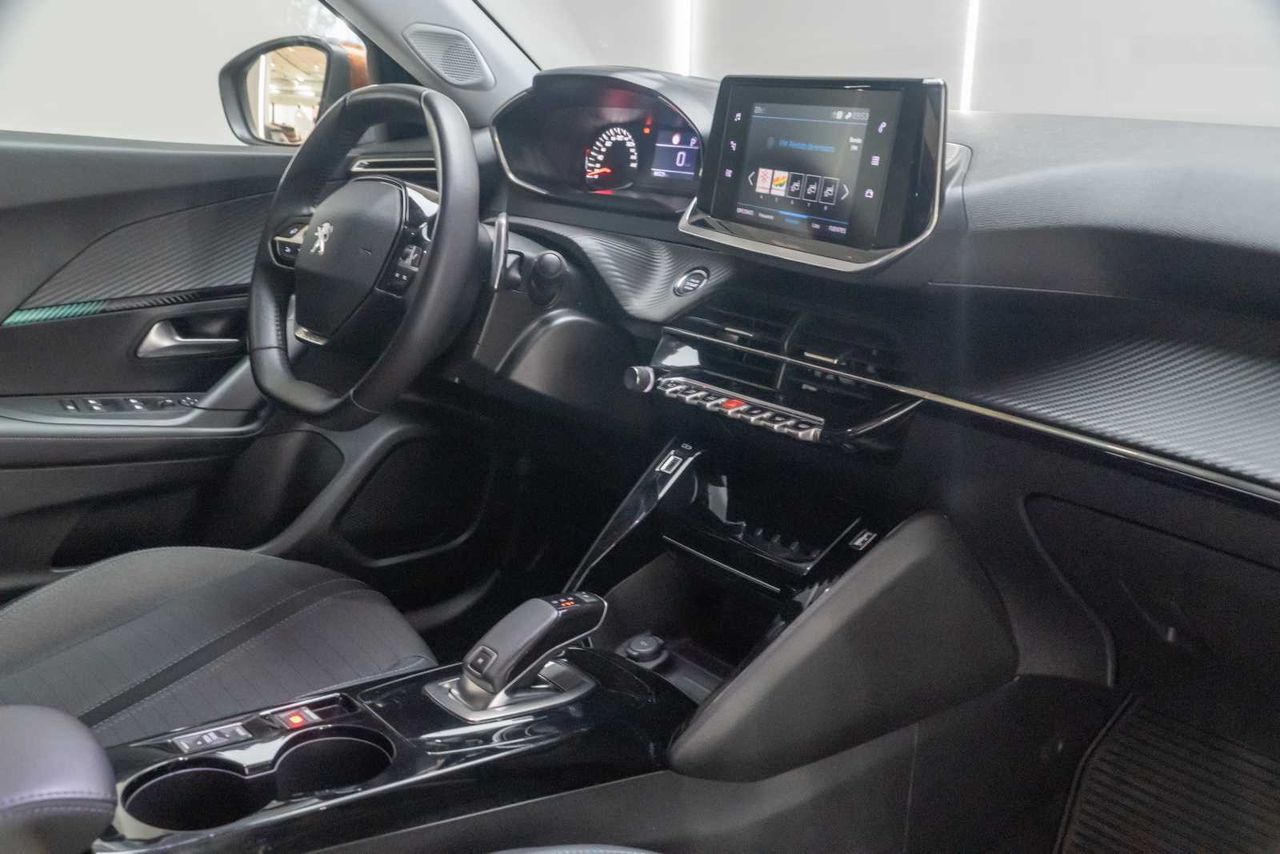 Peugeot 2008 Allure BlueHDI 130 S&S EAT8 - Foto 23