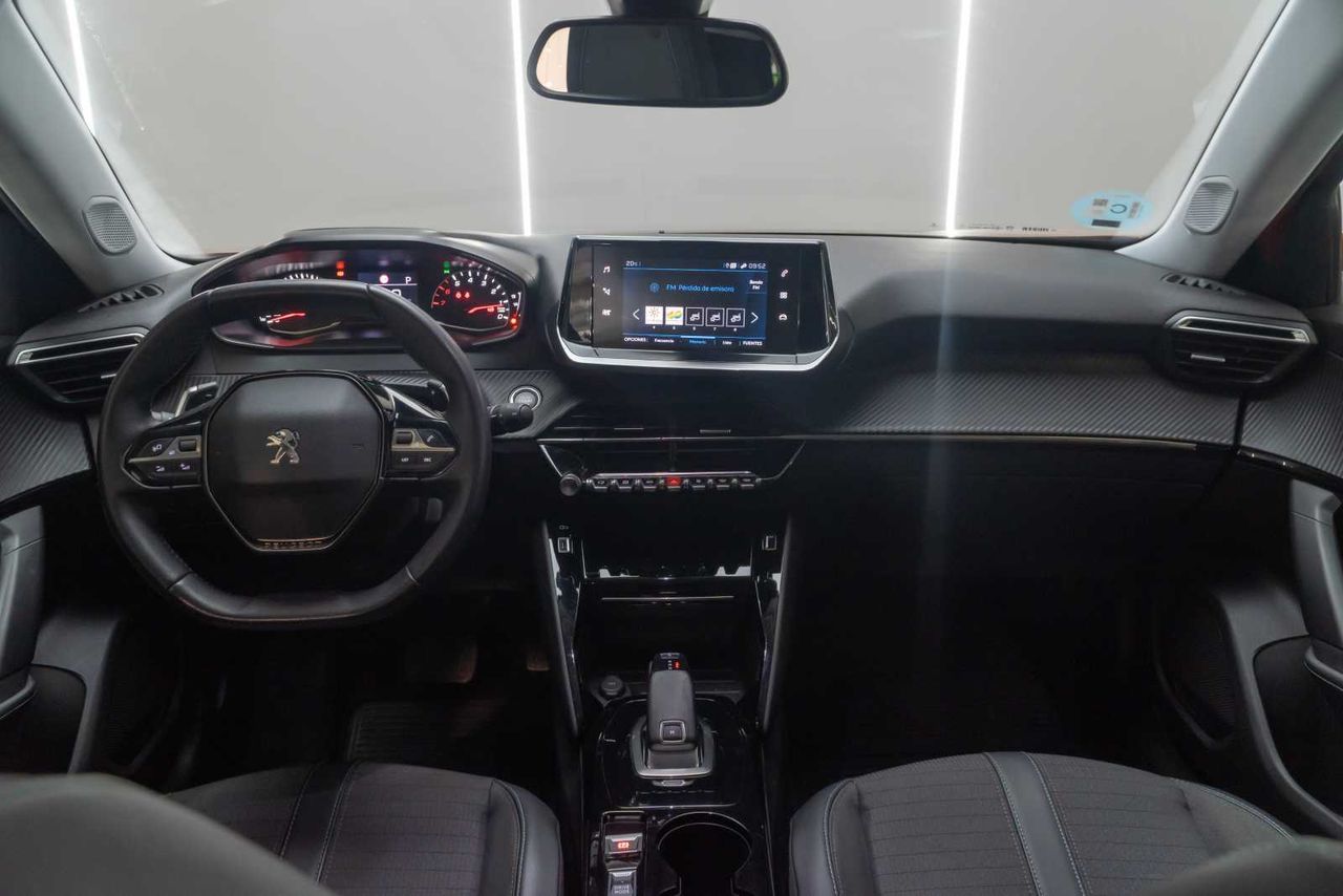 Peugeot 2008 Allure BlueHDI 130 S&S EAT8 - Foto 22