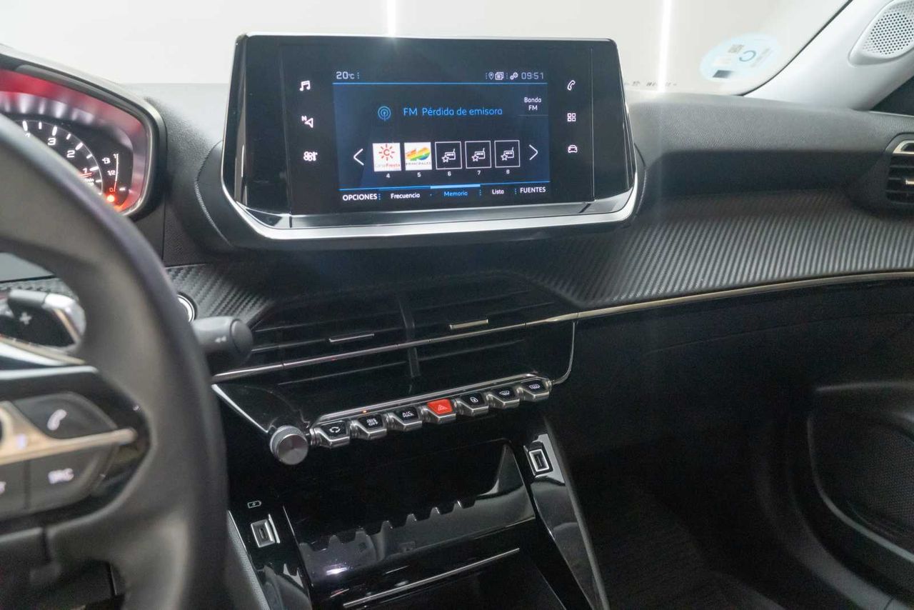 Peugeot 2008 Allure BlueHDI 130 S&S EAT8 - Foto 18