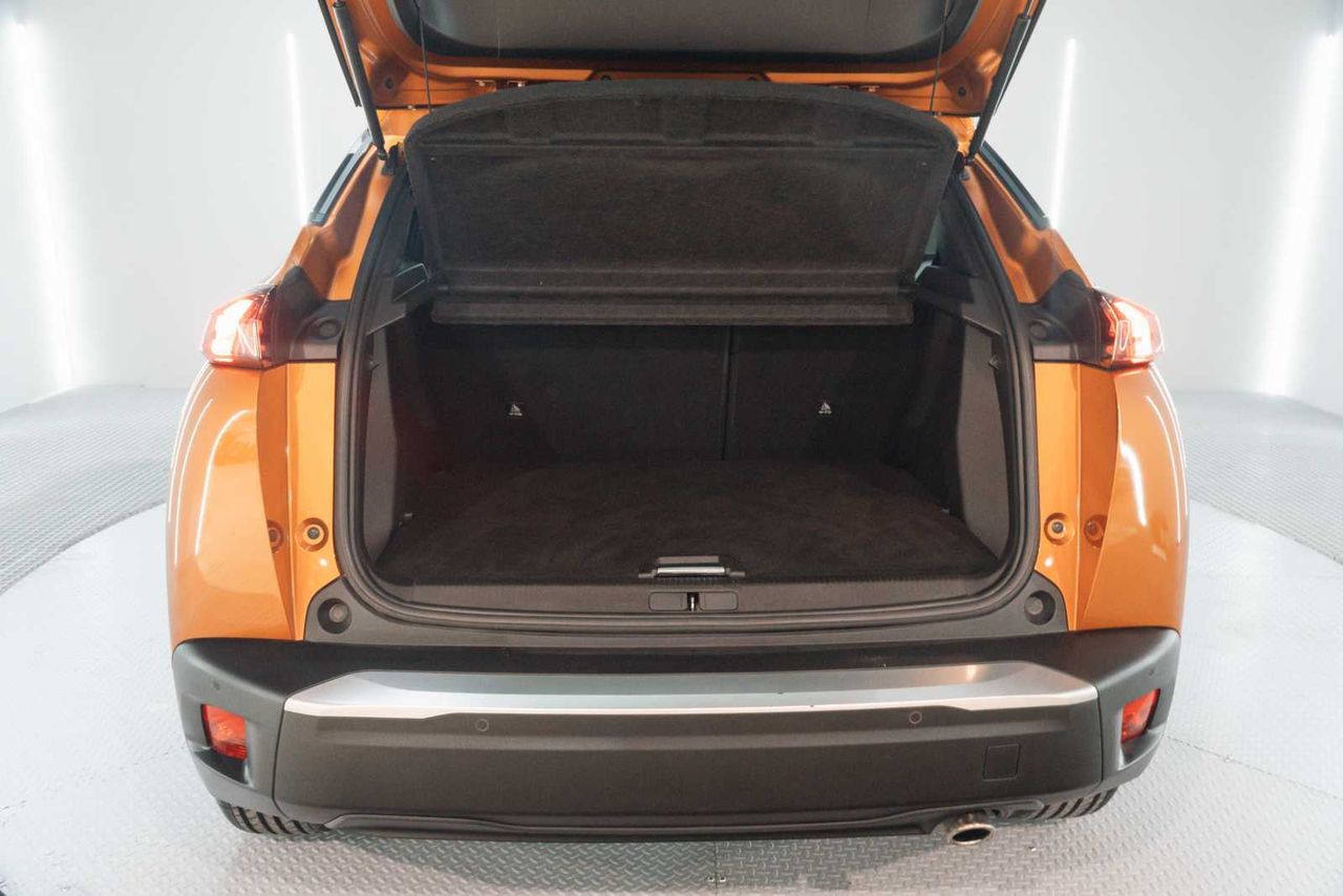 Peugeot 2008 Allure BlueHDI 130 S&S EAT8 - Foto 12