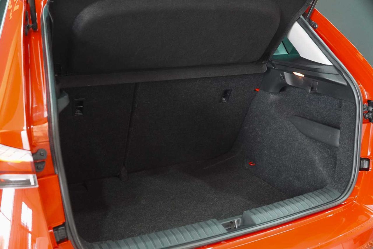 Skoda Kamiq 1.0 TSI 81kW (110CV) DSG Emotion - Foto 12