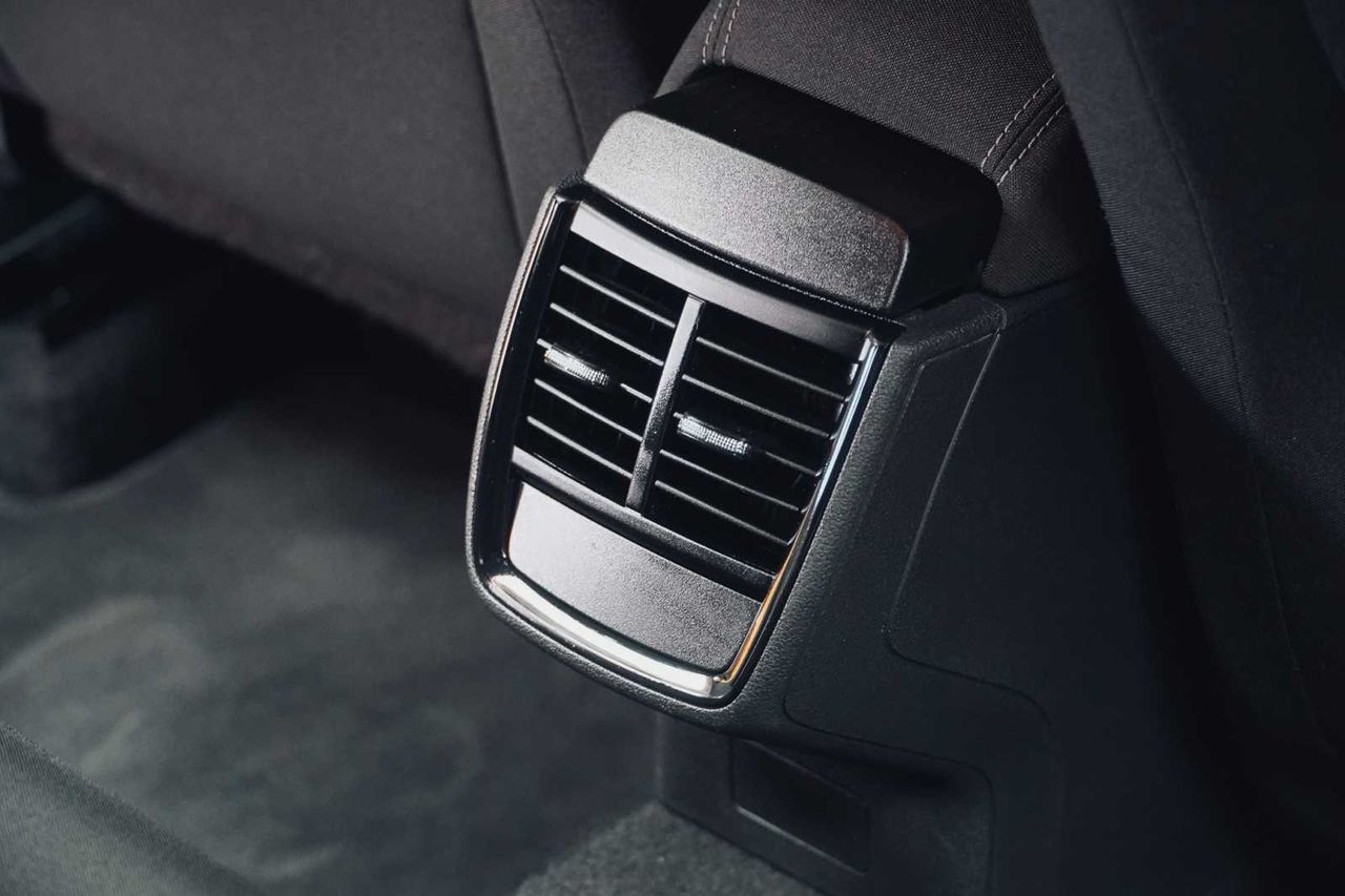 Skoda Kamiq 1.0 TSI 81kW (110CV) DSG Emotion - Foto 23