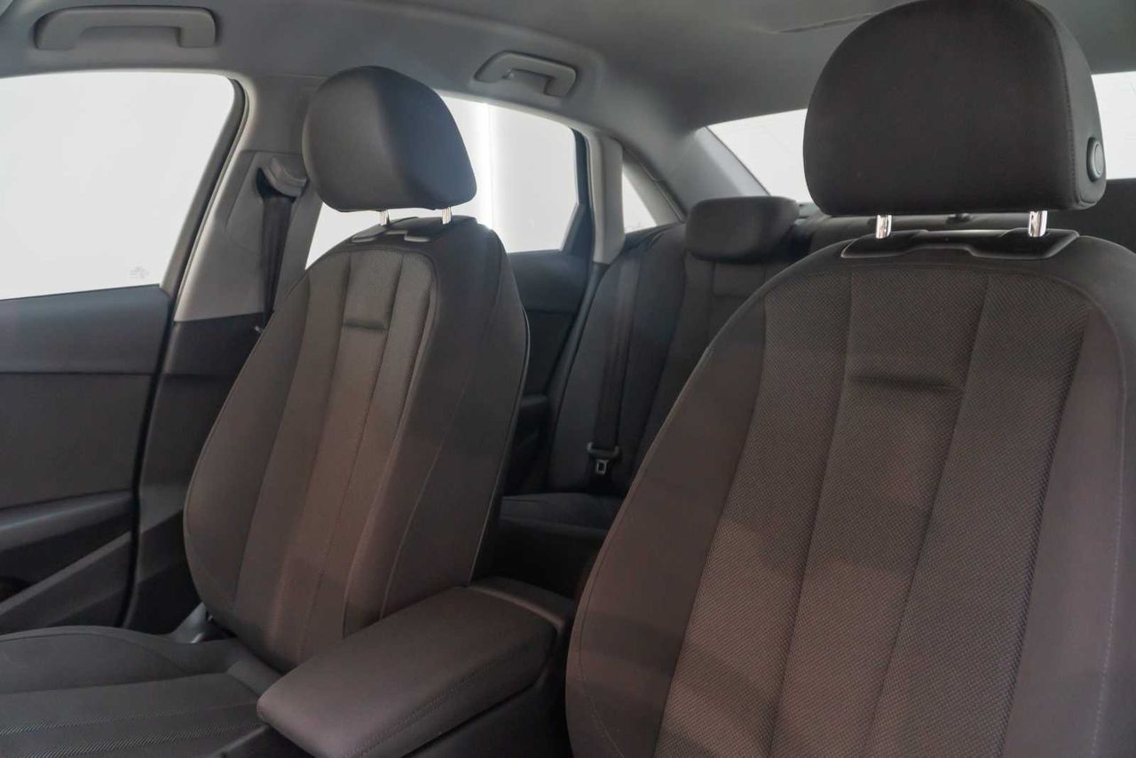 Audi A4 Advanced 30 TDI 100kW (136CV) S tronic - Foto 20