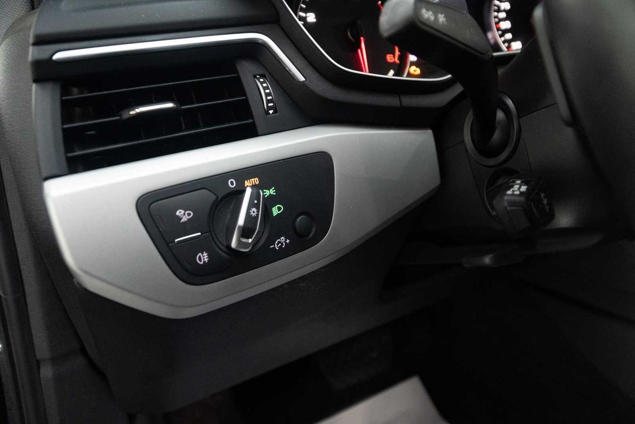 Audi A4 Advanced 30 TDI 100kW (136CV) S tronic - Foto 15