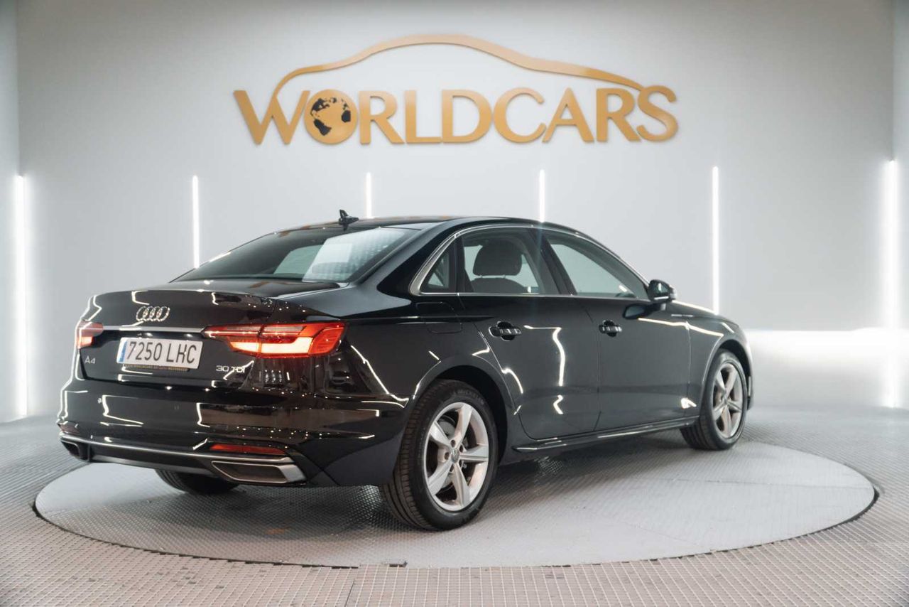 Audi A4 Advanced 30 TDI 100kW (136CV) S tronic - Foto 8