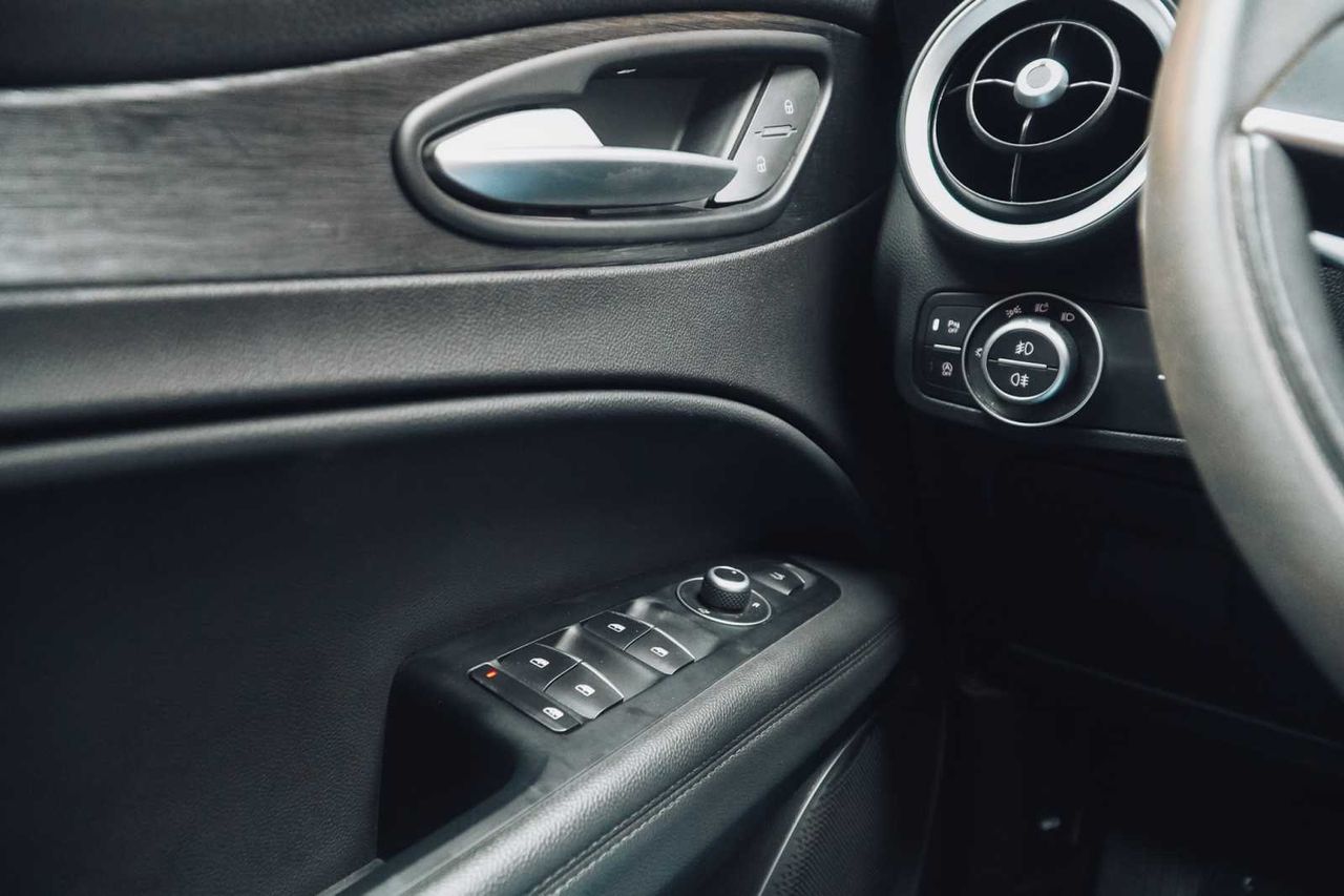 Alfa Romeo Stelvio 2.2 Diésel 154kW (210CV) Executive Q4  - Foto 22