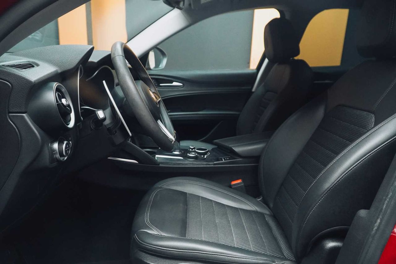 Alfa Romeo Stelvio 2.2 Diésel 154kW (210CV) Executive Q4  - Foto 15