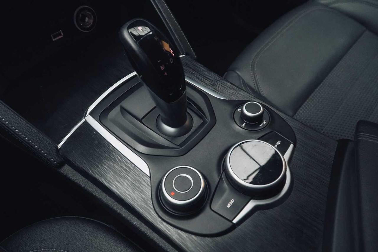 Alfa Romeo Stelvio 2.2 Diésel 154kW (210CV) Executive Q4  - Foto 12