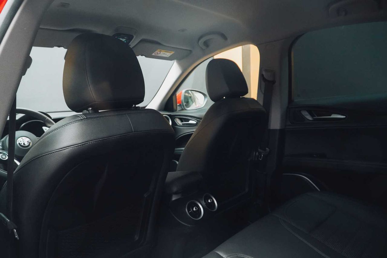 Alfa Romeo Stelvio 2.2 Diésel 154kW (210CV) Executive Q4  - Foto 16