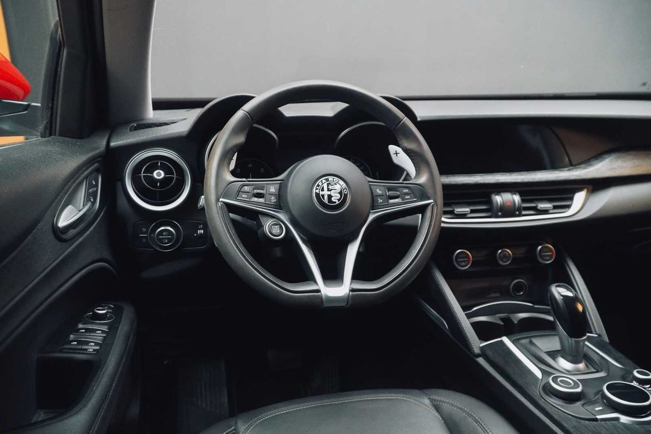 Alfa Romeo Stelvio 2.2 Diésel 154kW (210CV) Executive Q4  - Foto 19