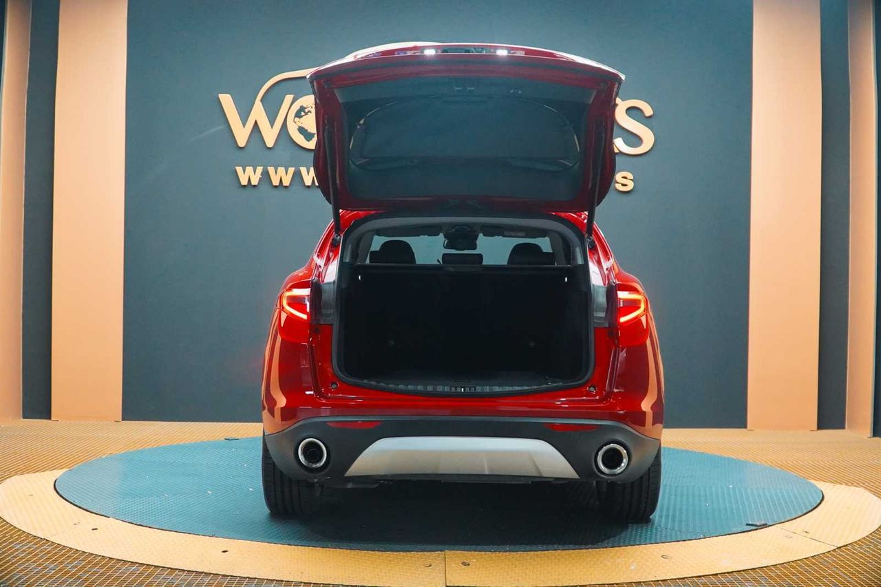 Alfa Romeo Stelvio 2.2 Diésel 154kW (210CV) Executive Q4  - Foto 8