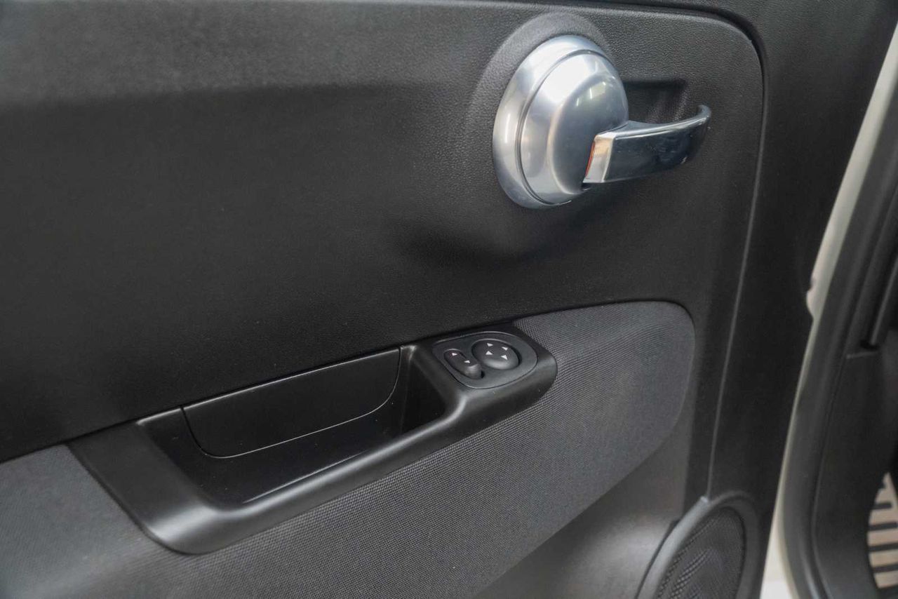 Abarth 500 595 1.4 16v T-Jet 121kW (165 CV) - Foto 17