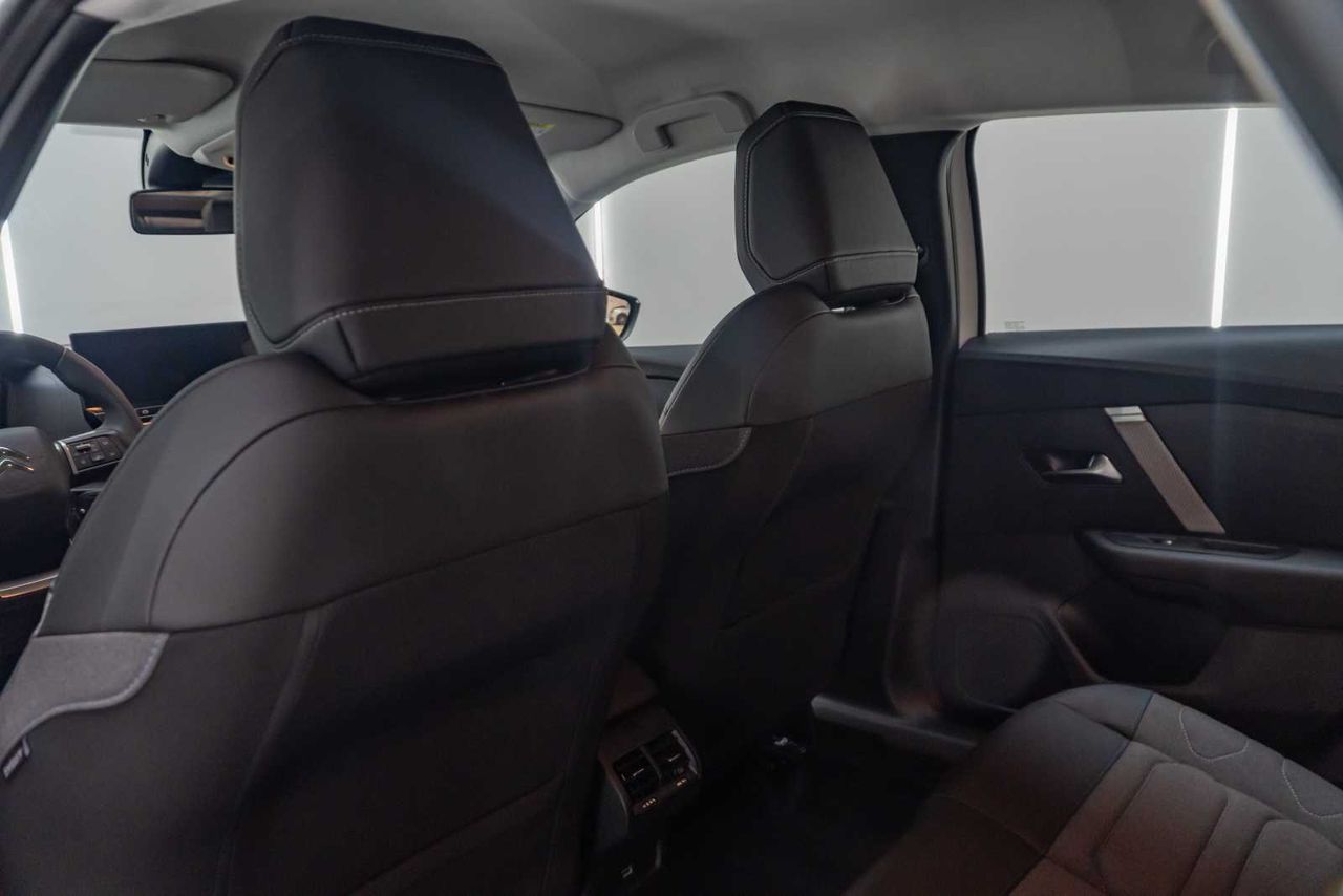 Citroën C4 PureTech 130 S&S 6v Plus  - Foto 20