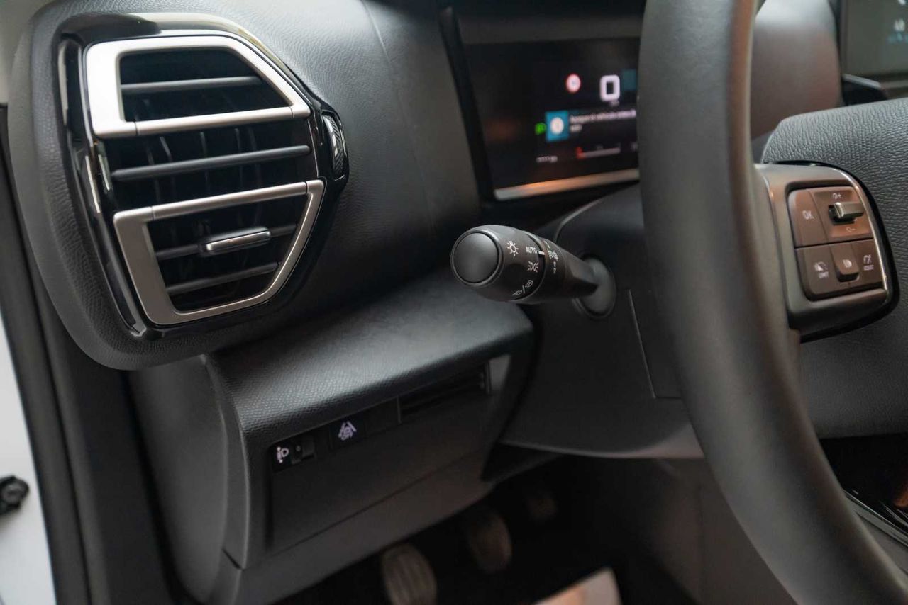 Citroën C4 PureTech 130 S&S 6v Plus  - Foto 24